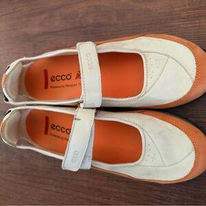 ECCO Womens Velcro Sneakers- Size 8/8.5